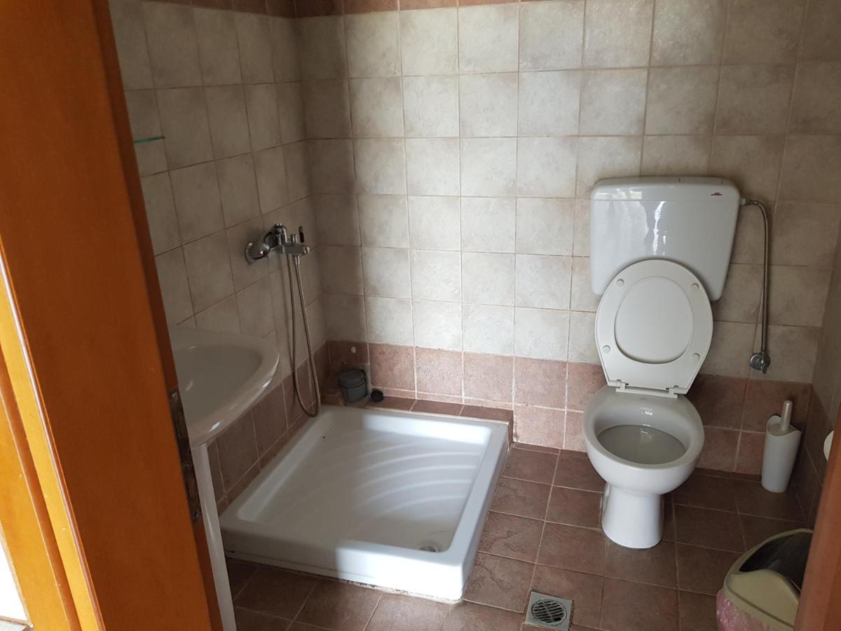 Villa Giannis Apartments Vrasná Buitenkant foto